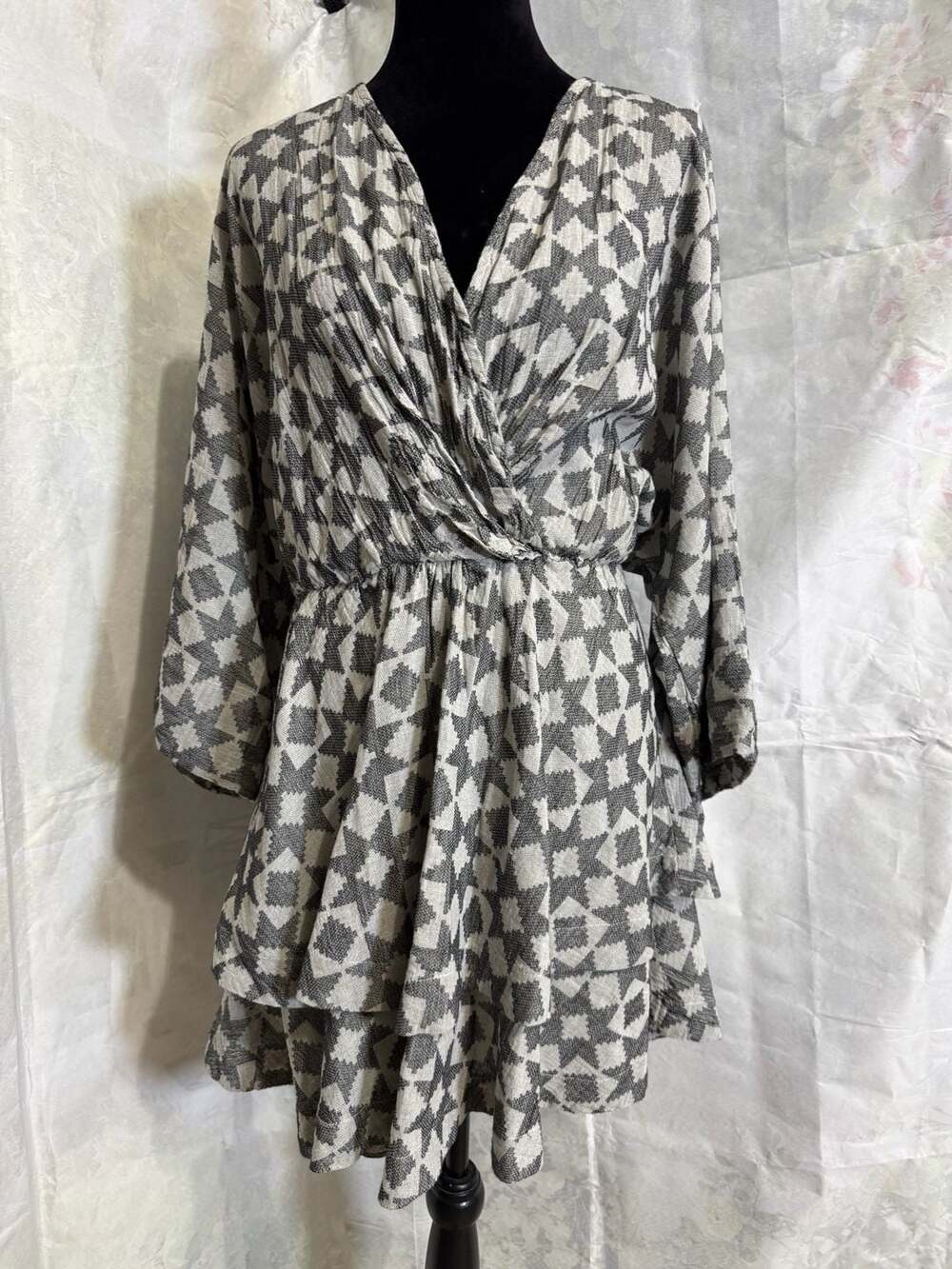 Pearl & Caviar Geometric Print Tiered Mini Dress